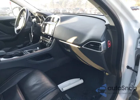 2017 Jaguar F-Pace 35T Prestige z USA, uszkodzony, nr VIN SADCK2BV0HA896693